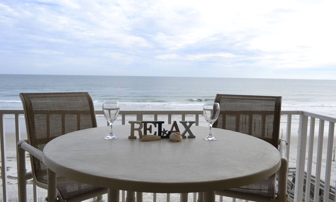 Ocean View Halifax Estates Copropriété | 3BR/3BA Direct Oceanfront Condo - Magnificent Panoramic View!