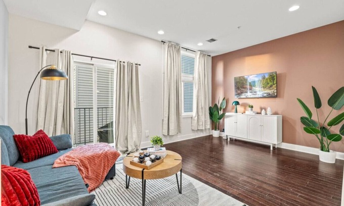 Fairmount Appartement | 3BR | BSL Subway | Steps to Met | Family Friendly