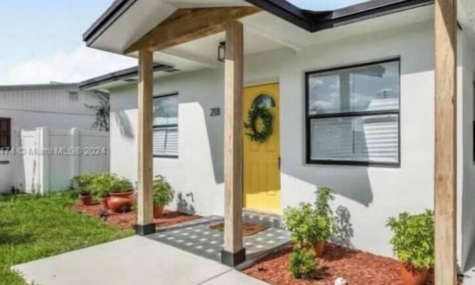 Park City Maison | 3BR Delray Escape 1 Mi to Atlantic Ave Delray Tennis Center 2 Mi to Beach