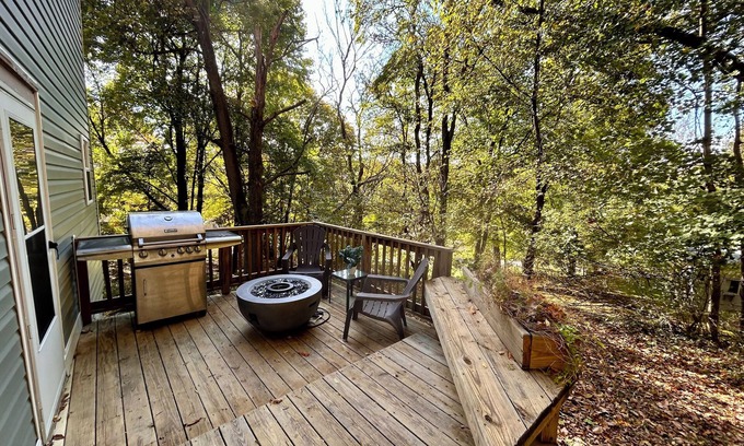 Wildwood Maison | 3BR Hampton Easy Downtown Access, quiet retreat with lots of privacy