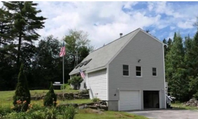 Washington Maison | 3BR Private Vacay Mountain / Lakehouse, Ski, Lg Parking