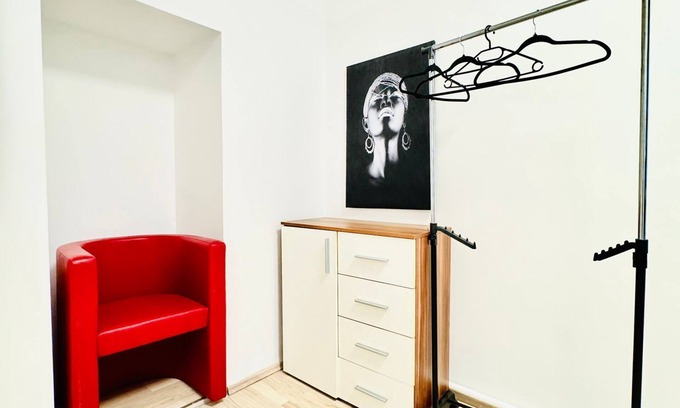 Grinzing Appartement | 3BR Stay for 6P Near FAC Platz