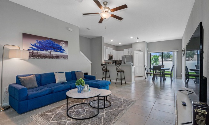 Greater Palm River Point CDC Maison | 3BR* Townhouse* W Garage near beach