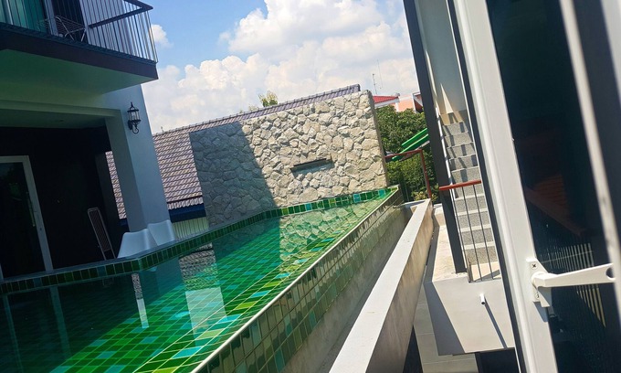 Saphan Sung Maison | 3BRs 5 BathRms avec piscine privée à BKK, 3 km du métro, 9 km de l'aéroport de BKK