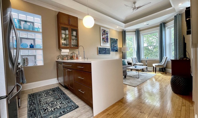 Near West Side Appartement | 3F Vintage Graystone in Little Italy near loop UIC United Ct & McCormick Place