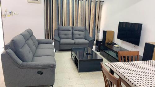 Bukit Jalil Maison | 3R 7pax Landed Comfy 5 Star Bed