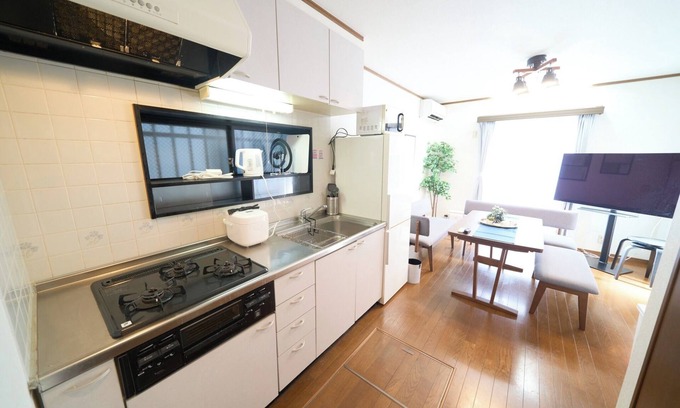 Toshima Maison | 3story house for rentNorth IkebukuroNext to Don - Ikebukuro Honcho Detached House / Toshima-ku Tokyo