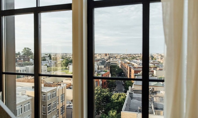 Adams Morgan Hôtel | 3x Monument Double Queen at The LINE Hotel Washington DC, Pets Stay For Free!