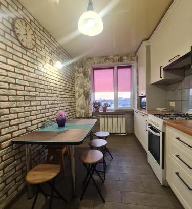 Lutsk Appartement | 4 Кімнатні Апартаменти в Центрі, вул Незалежності, 5