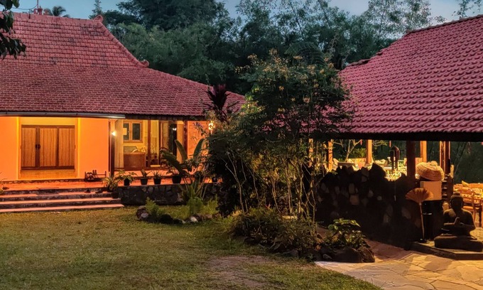 Pakem Villa | Villa pour 6 personnes avec splendides vues & air frais, sur un grand terrain.