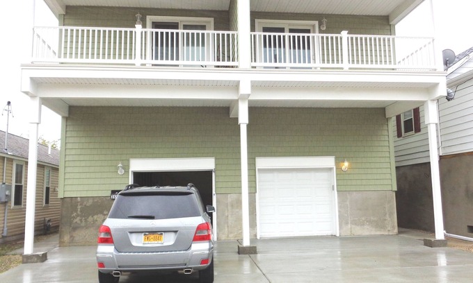 Seaside Heights Copropriété | Quatre chambres trois salles de bain complètes à Brand New Condo 2 Blcks de l'océan et la baie