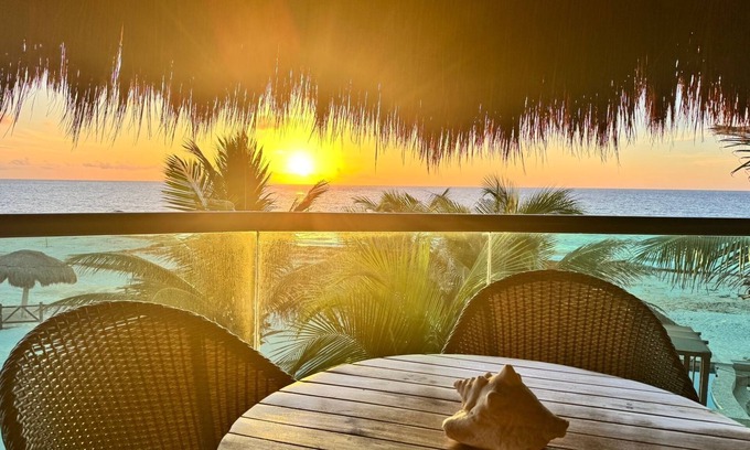 Playa del Secreto Appartement | ** Incroyable BEACH Front PENTHOUSE 4 Bdrs. Piscine, personnel, kayaks, confidentialité