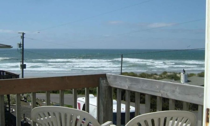 Florence Maison | 4 chambres, 2 salles de bains, vue sur la plage - Sand Dollar Shores