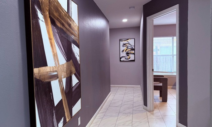 Far North Central Maison | 4 bed 2 bath NORTH 1604 Bulverde/281 & Evans HOUSE