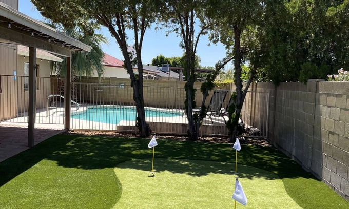 Peoria Maison | 4-bedroom vacation home- 3 miles to Peoria Sports Complex & P83 Entertainment!