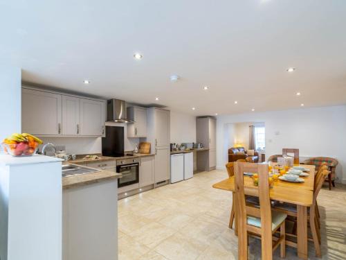 Langtoft Maison | 4 Bed in Langtoft 81235