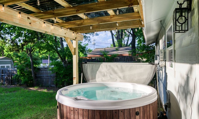 Sweetbriar Maison | 4-bed in South Austin w/hot tub, 13 minutes from downtown!