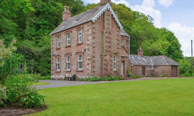 Calder Bridge Cottage | 4 bedroom accommodation in Calderbridge, near Gosforth and Wasdale