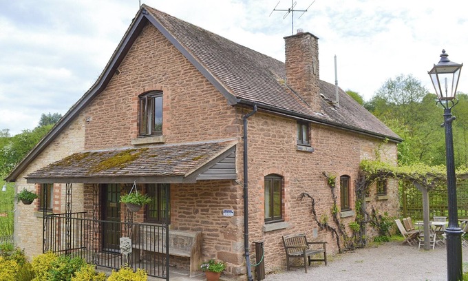 Aston Ingham Cottage | Hébergement 4 chambres à Lea, près de Ross-on-Wye