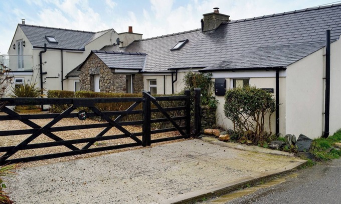 Llanfaethlu Cottage | Logement de 4 chambres à Llanfaethlu, près de Holyhead
