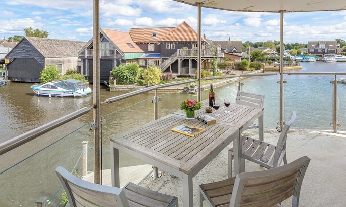 Hoveton Cottage | 4 chambres hébergement à Wroxham, Norwich