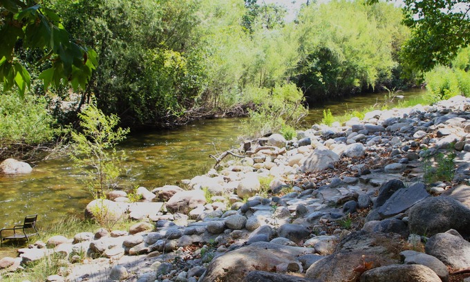 Three Rivers Maison | 4 Bedroom and 4 Bathroom plus River Front and Pet Friendly!