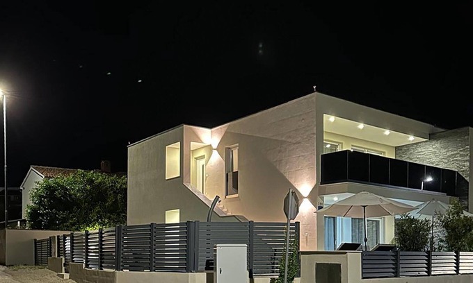 Barbariga Maison | Belle maison de 4 chambres à Peroj