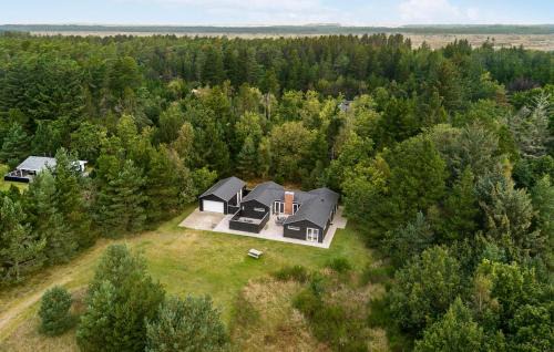 Aalbaek Maison | 4 Bedroom Cozy Home In Ålbæk