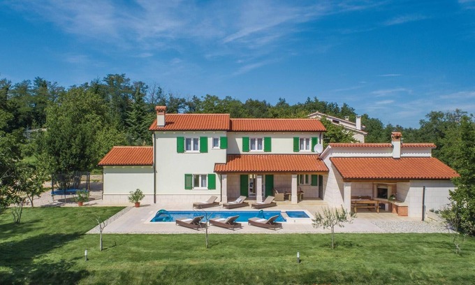 Gracisce Maison | Magnifique maison de 4 chambres à Pican