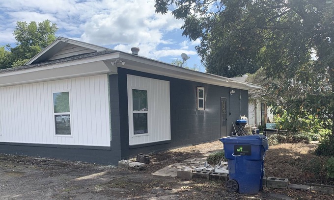 Carlisle Appartement | 4 Bedroom Home Away From Home- REMODELED 10/21