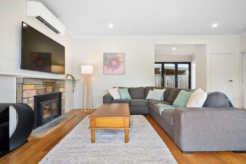 Heathmont Appartement | 4 Bedroom Home in Heathmont Perfect for Families