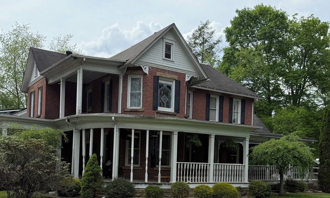 Buckhannon Maison | 4-bedroom house in charming Buckhannon with AC, WiFi.
