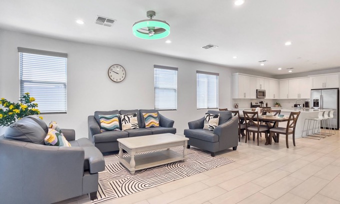 Laveen Maison | 4-bedroom house in charming Phoenix with Tesla EV Charger