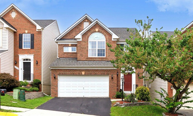 Lorton Maison | 4-bedroom house in charming Lorton