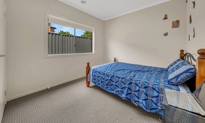 Manor Lakes Maison | 4 bedroom house with stunning views