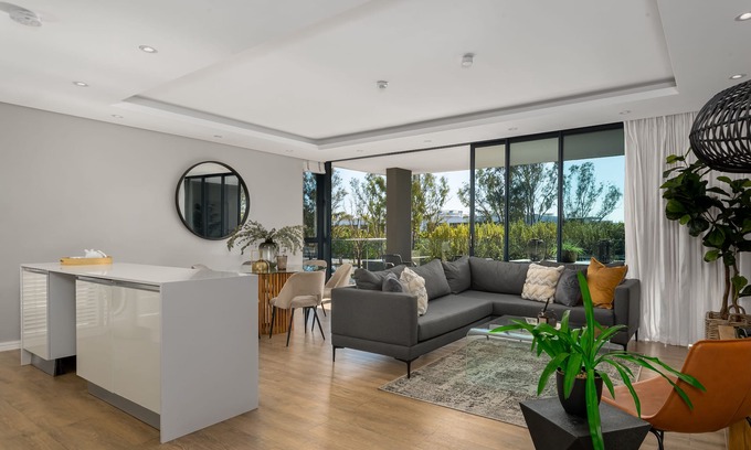 Green Point Appartement | 4 Bedroom Luxury close to the VandA Waterfront