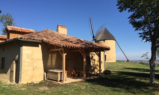 Montpezat Maison | Vrbo Property
