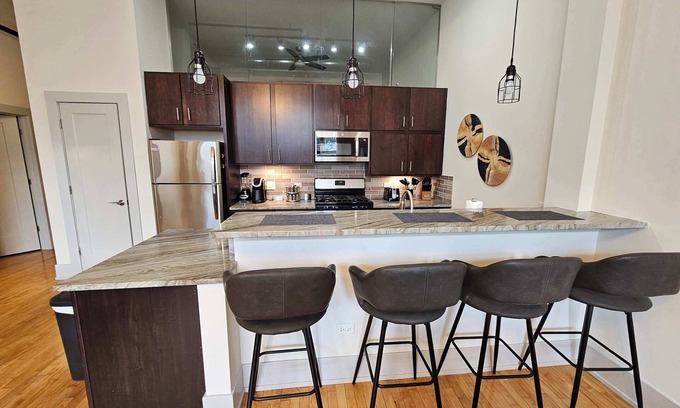 Lower West Side Appartement | 4 Bedroom, Sleeps 20 people!