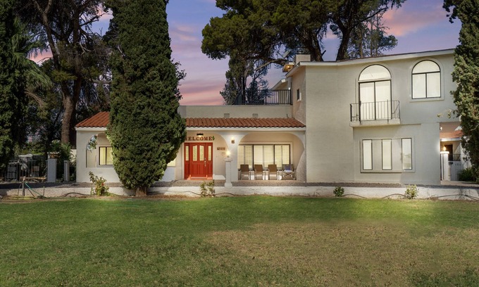Safford Maison | 4-bedroom spacious home in Safford with AC.
