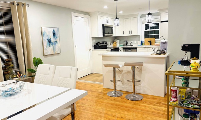 Abington Maison | 4-bedroom with big Patio @Abington, near Braintree, Weymouth, Brockton, Randolph