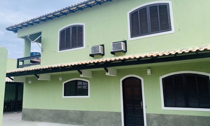 Arraial do Cabo Maison | 4 chambres, avec climatisation, barbecue et paiement en 12 x la carte.
