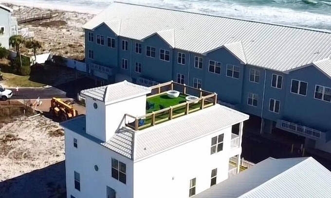White Sands Cottages Maison | 4 Beds/4Baths ROOFTOP! Gorgeous MODERN 360 degree views STEPS TO THE BEACH!