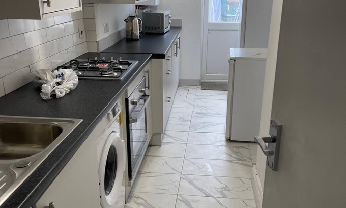 Custom House Maison | Deluxe London Excel/city Airport Luxury Villa