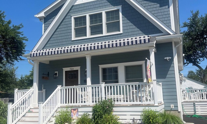 Lake Como Maison | 4 BR/2 Bath; freshly painted. New siding, windows, decks and 6 beach badges