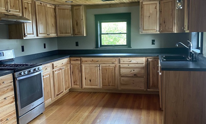 Newville Maison | 4 BR Barndominium by the mountains 15 min from Carlisle