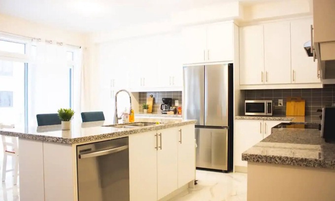 Springwater Maison | 4 BR Brand New Home by Snow Valley Ski Resort