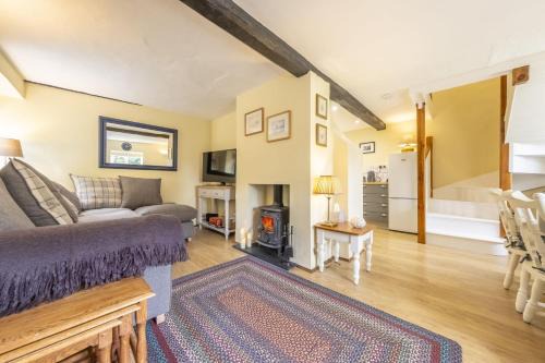 Hempstead Maison | 4 Church Cottages by Big Skies Cottages