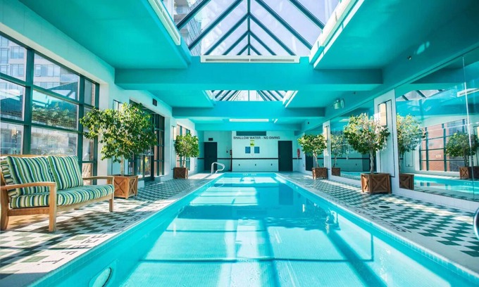Bloor-Yorkville Hôtel | 4 Comfortable Rooms w/ City & Park Views – Central to Museums & Subway
