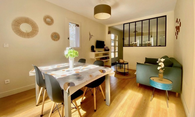 Birac-sur-Trec Maison | Gîte 4* avec piscine sur les coteaux