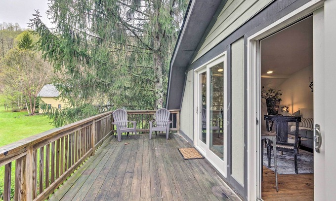 Blowing Rock Copropriété | Modern Farmhouse Duplex by Stream, 4 Mi to Boone!
